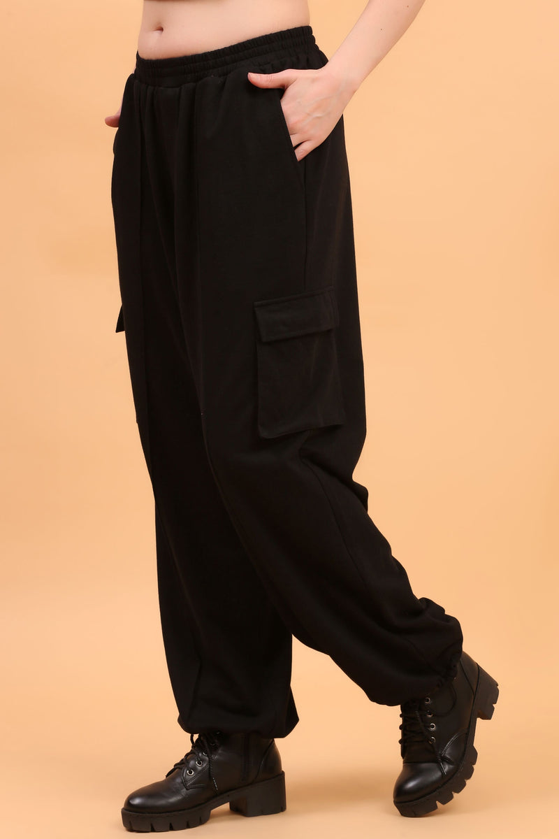 WIDE LEG CARGO SWEATPANT BLACK