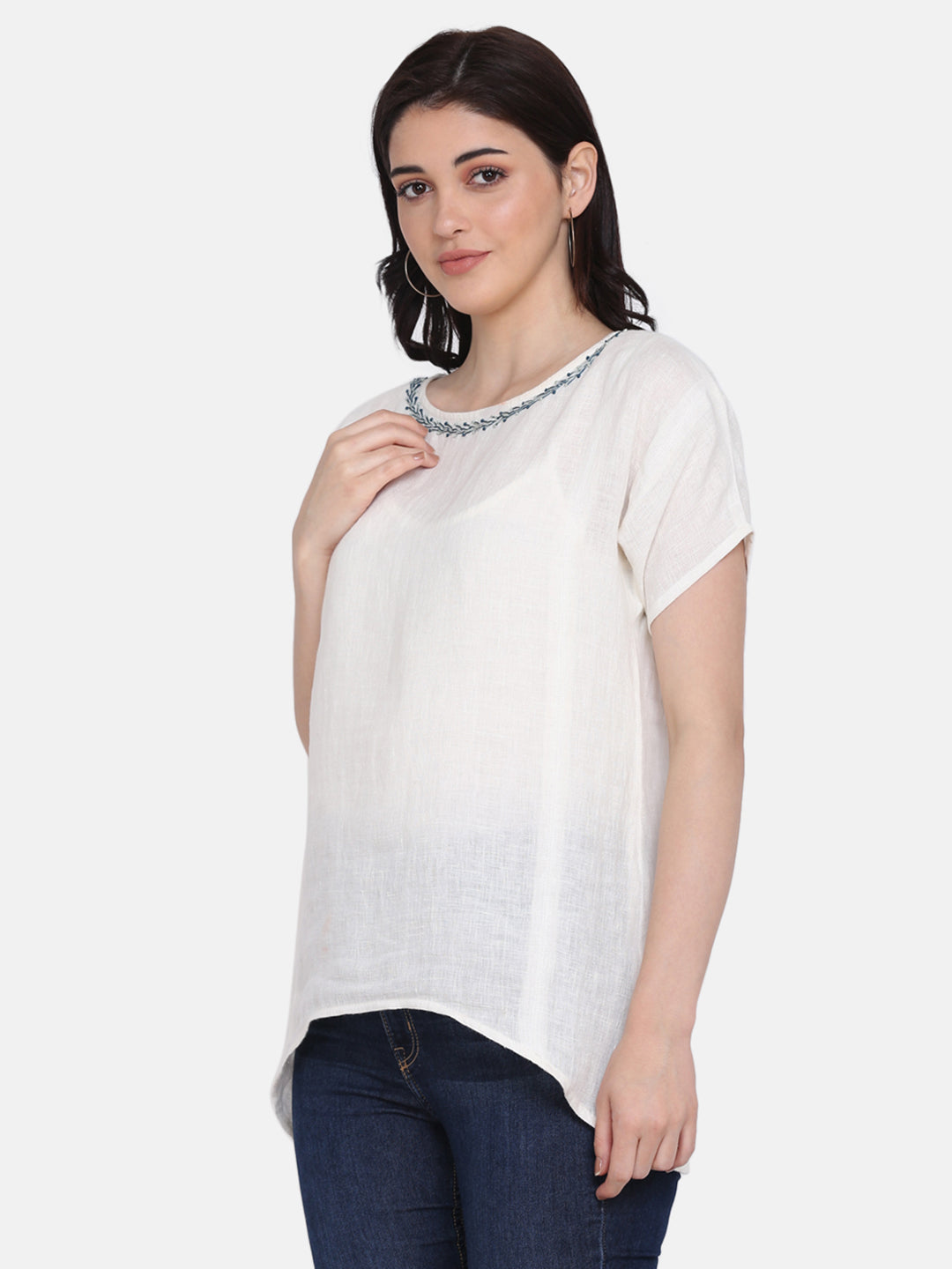 RYLEE EMBROIDERED TOP