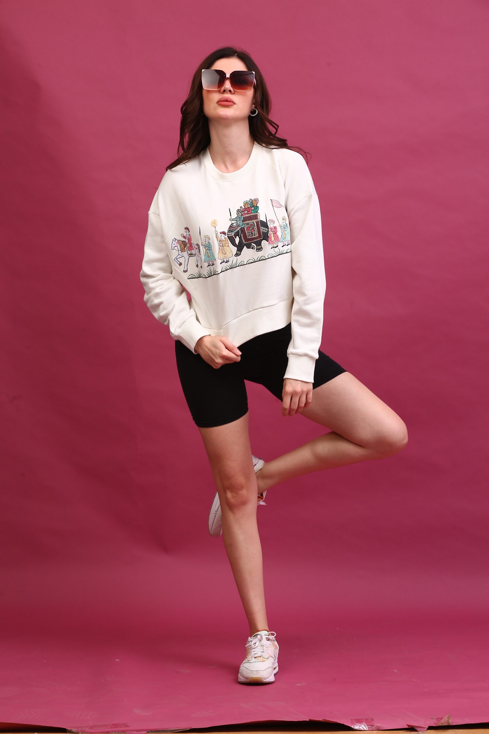 Juliette Women Embroidered Sweatshirt view 4